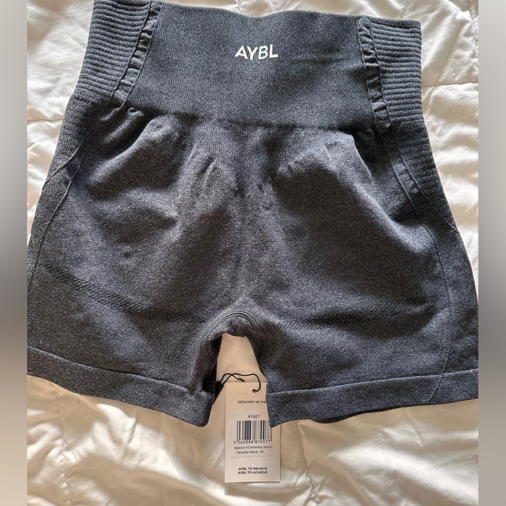 ABYL - speckle grey M short